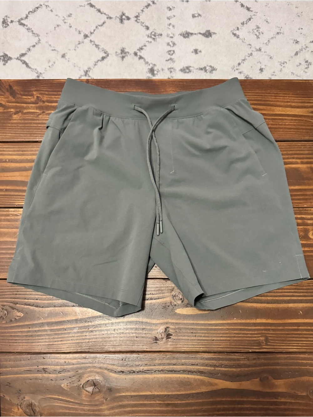 Lululemon zeroed in linerless short 7” grey sage